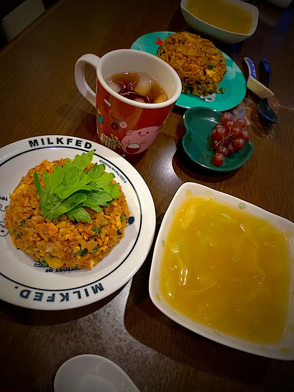 Snapdishの料理写真:鮭と卵の炒飯　夏野菜スープ　麦茶|ch＊K*∀o(^^*)♪さん