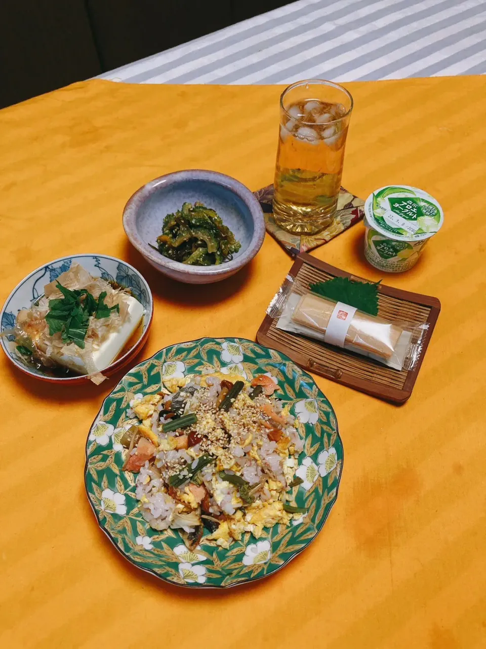 grandmaの晩ごはん☆ 今夜は鮭､山菜のチラシ寿司、湯豆腐、柚子酒で頂きます。|kaoriさん