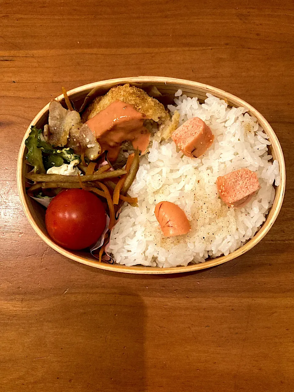 Snapdishの料理写真:コロッケのお弁当（2023/8/29)|ごんさん