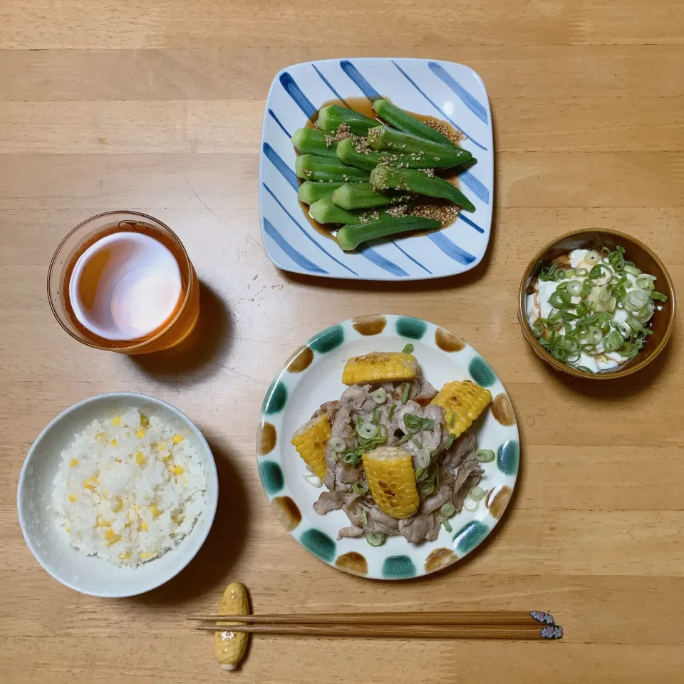 豚肉ととうもろこしの塩麹炒め|ちゃみこさん