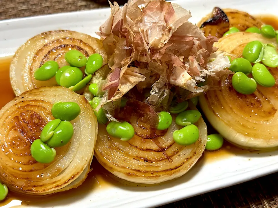 Snapdishの料理写真:焼き玉ねぎのマリネ|しげさんさん