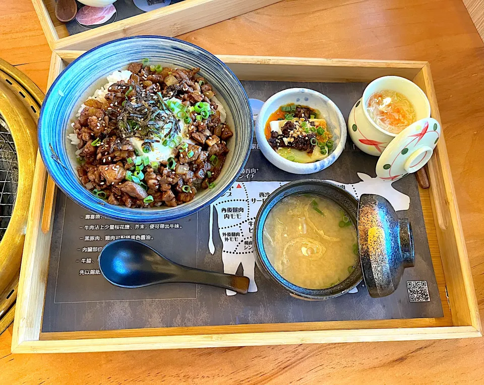 A5 wagyu bowl with onsen tamago set|skyblueさん