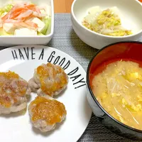 豚こまチーズボール、白菜ツナ煮、玉ねぎとえのきの卵味噌汁|maa@さん