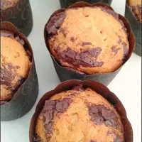 muffin chocolate and banana|Dina Muachさん