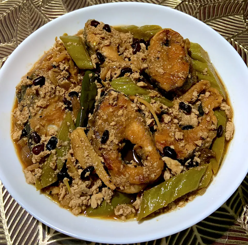 Milkfish cooked in black bean with bittergourd and dark toufu|Ahnneさん