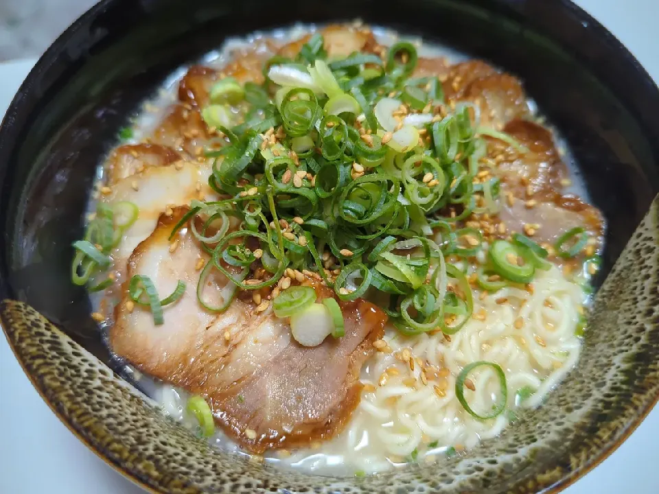 レンジうまかっちゃんの焼豚麺|河zooさん