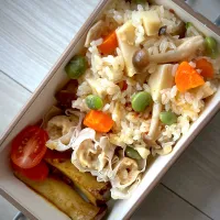 Bento - Rice with bamboo shoots, carrots and mushroom|rakさん