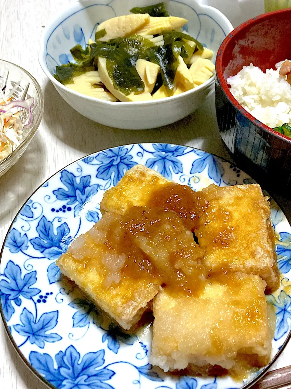 厚揚げのカリカリおろし焼き、冷たいたけのこ煮物、おろしサラダ、オクラご飯|Ayaさん