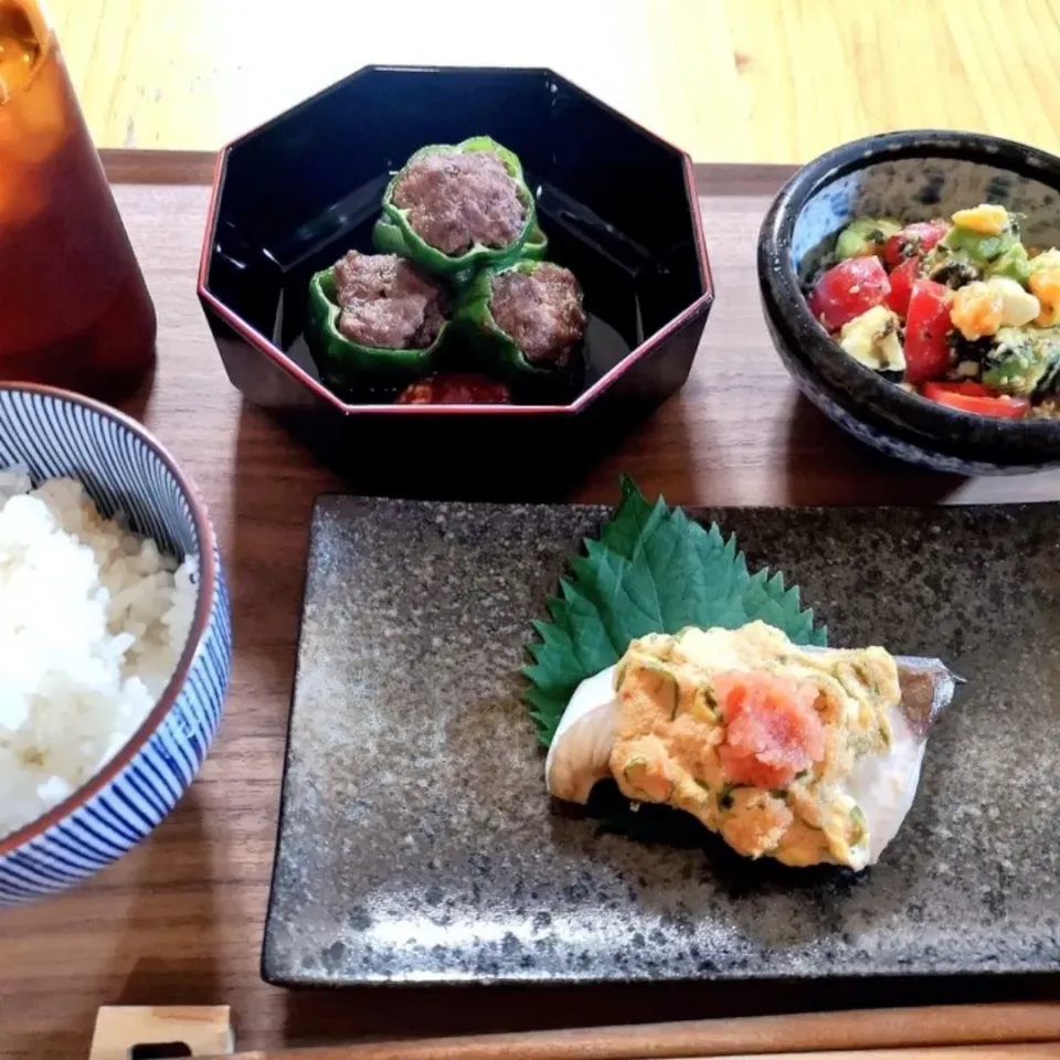 ﾋﾟｰﾏﾝ肉詰め
鰤の明太子ﾏﾖ葱焼き|みきやんさん