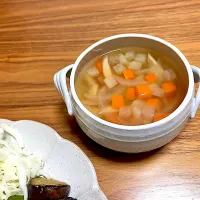 Snapdishの料理写真:大根と人参のコンソメスープ|Masatoさん