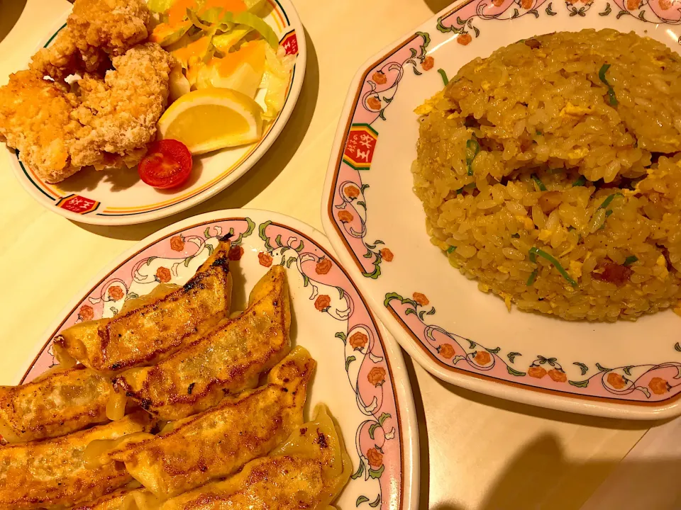 ぎょうざ！チャーハン！からあげ！|こちさん