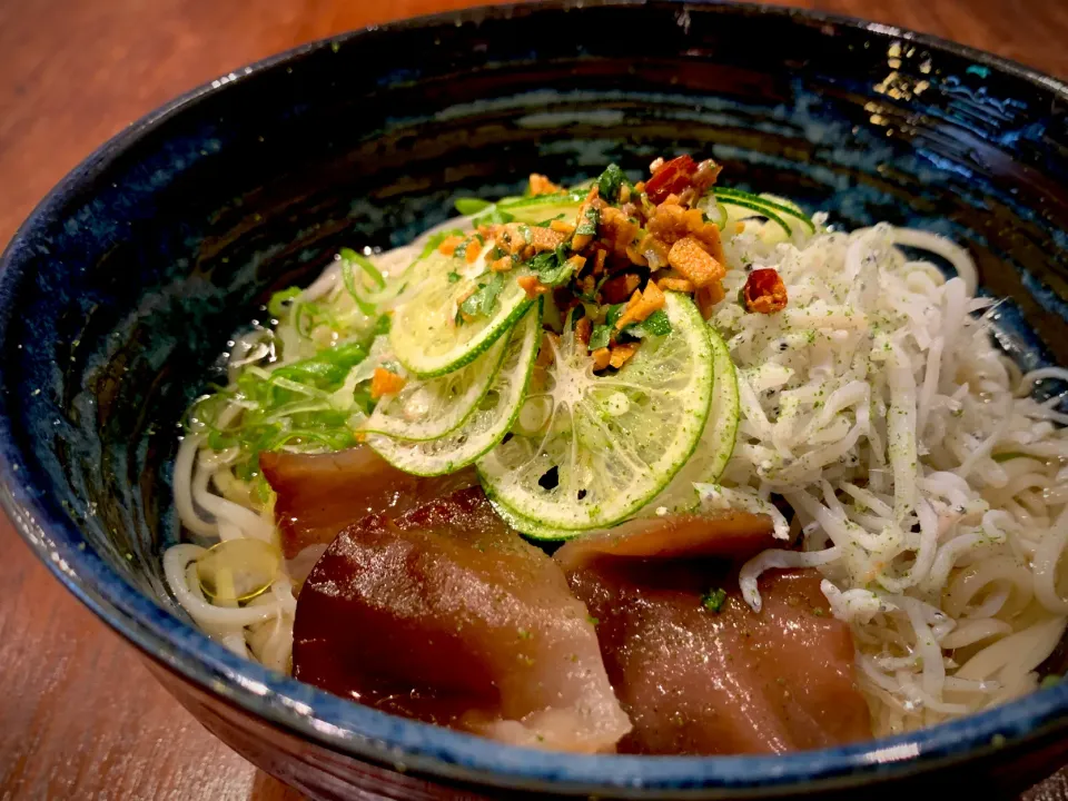 シラスと生キクラゲのペペロンそうめん|半田手延べそうめんの店 阿波や壱兆さん