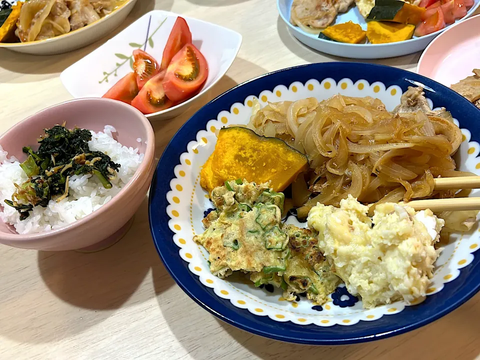 しょうが焼き、オクラのチヂミ、小松菜じゃこふりかけ|やまあやさん