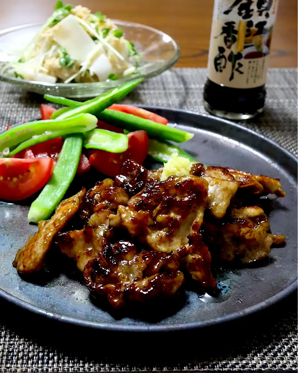 Snapdishの料理写真:中華風生姜焼きと、大根とほたて缶のサラダ|かおるさん