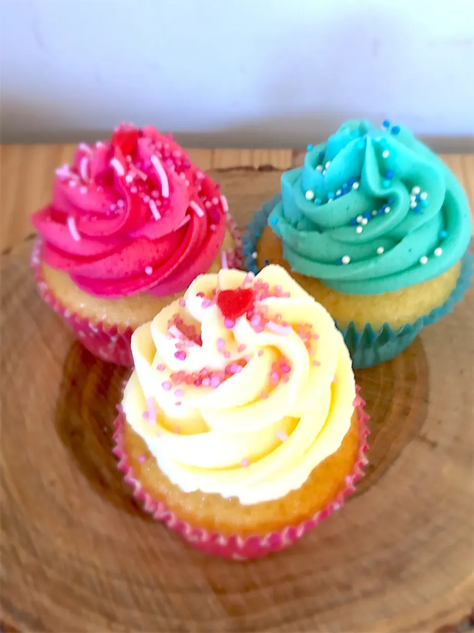 Vanilla party cupcakes|K8TCRE8TZさん