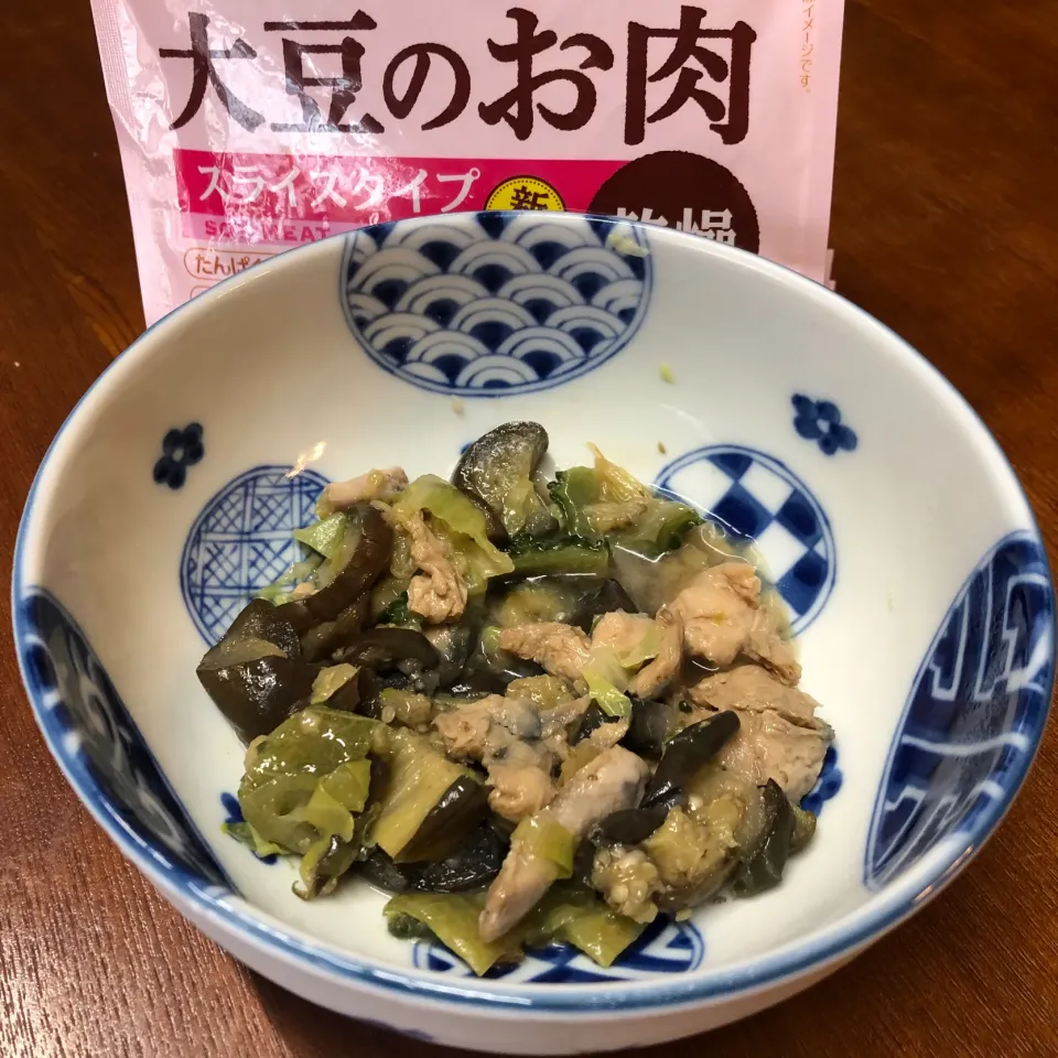 お豆のお肉茄子🍆ピーマン🫑炒め|henryさん