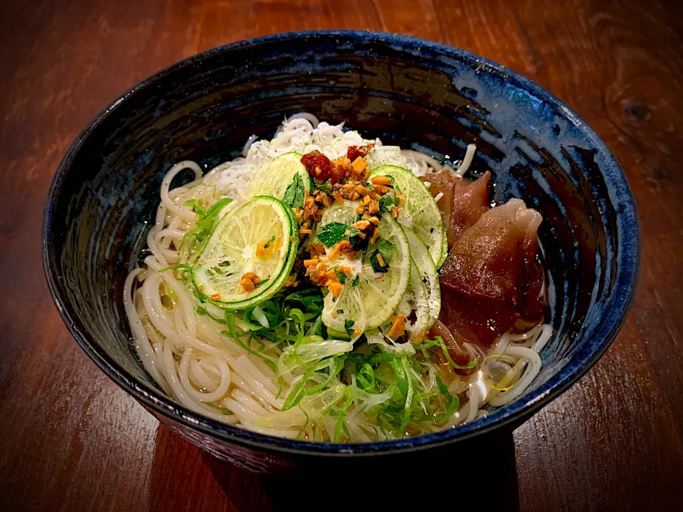 しらすと生きくらげのペペロンそうめん|半田手延べそうめんの店 阿波や壱兆さん