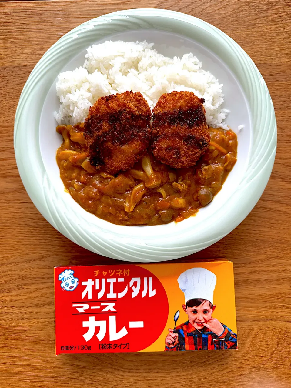 Snapdishの料理写真:オリエンタルカレーのルー🍛GET❗️ 冷蔵庫の残り野菜で無水カレー作ってみました。　茶色の物はなんでも美味しいですね🤎😋|BUBUさん