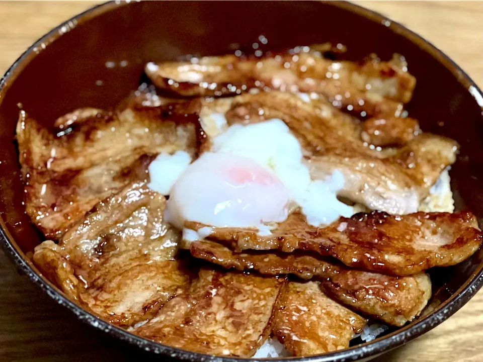 ☆カルビ焼肉丼|まぁたんさん