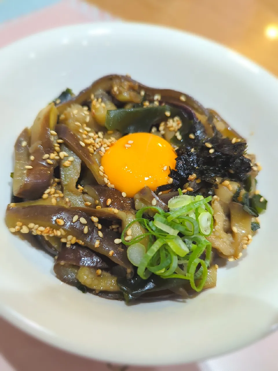 焼き肉のタレとダシダで簡単なすワカメユッケ😋|みぽりん♪さん