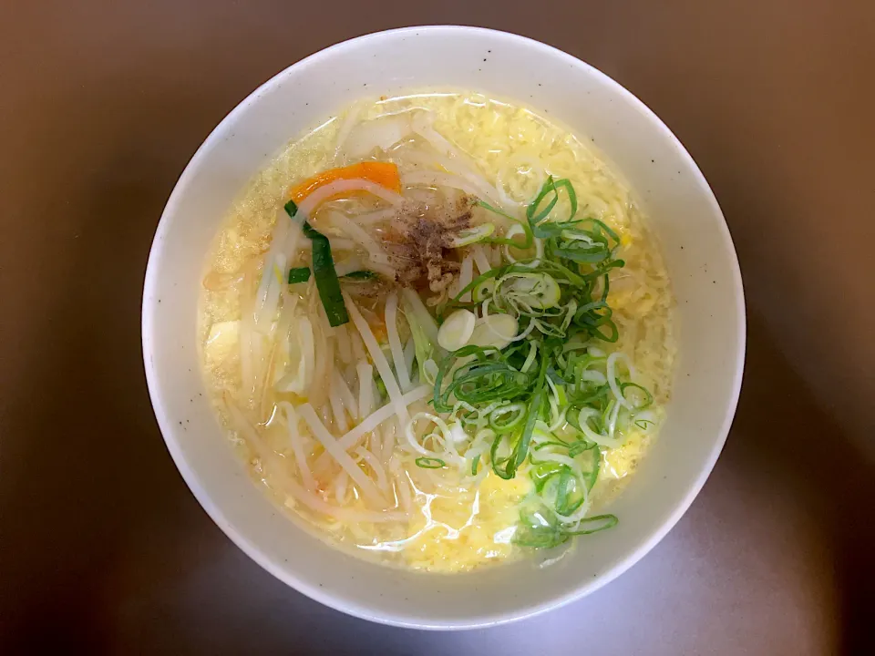 イオンTV塩ラーメン(たまご入)|ばーさんさん