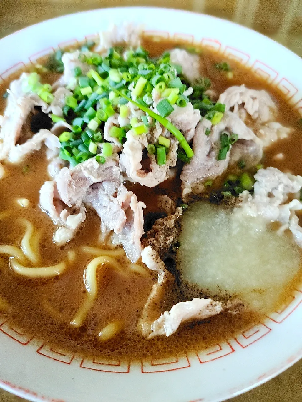 醤油豚骨ラーメンのしゃぶしゃぶ入り❤️|福田則夫さん