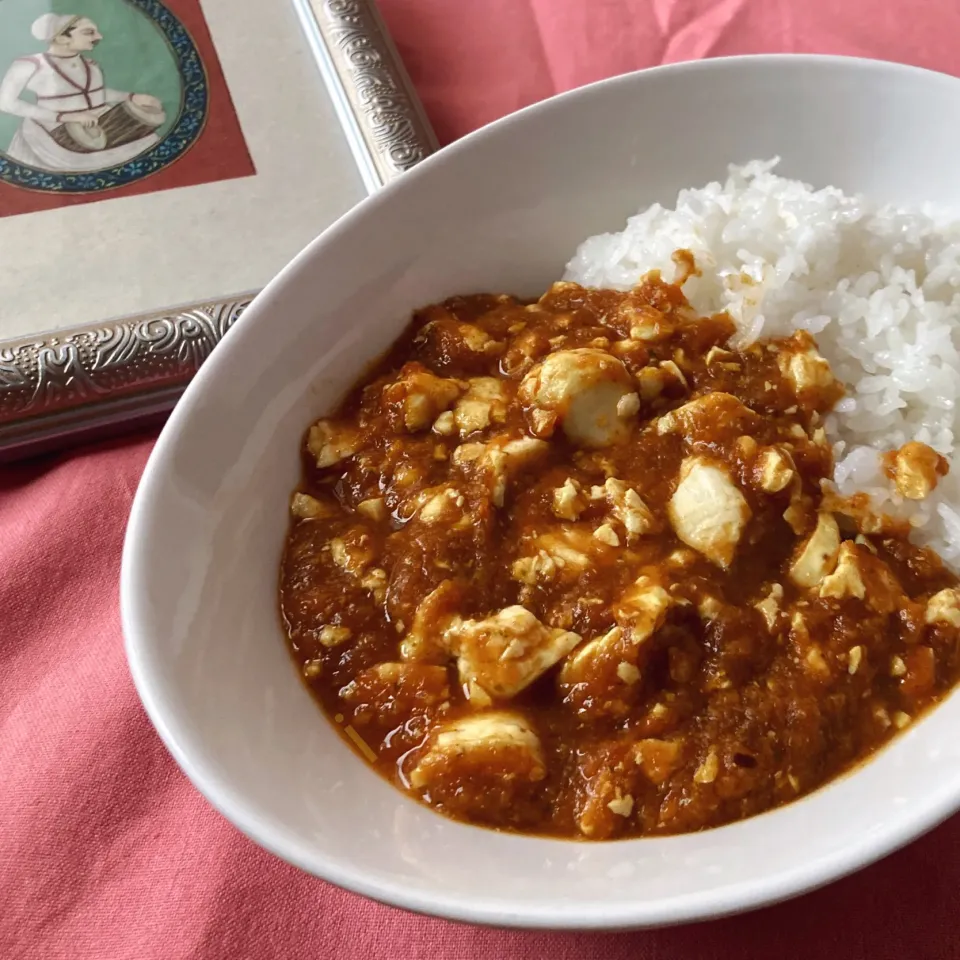 Snapdishの料理写真:まかない豆腐カレー|izoomさん