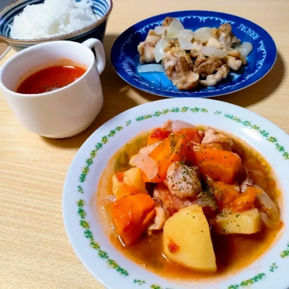 鶏肉と野菜のトマト煮、串なし焼き鳥塩、トマトスープ。|ariyo4200さん