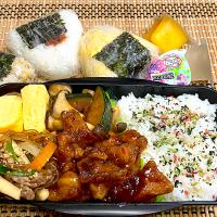 25長男お弁当🍱メインにオレンジチキン🍊
