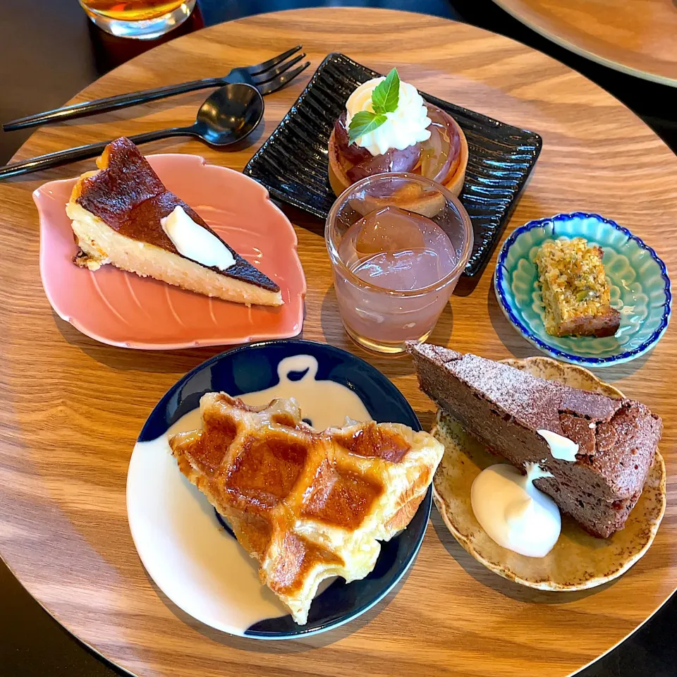 Snapdishの料理写真:デザート🍰　ブッフェ|るみおんさん