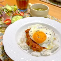 Snapdishの料理写真:夏野菜たっぷりトマトで煮込んだ無水キーマカレー🍛|Emiさん