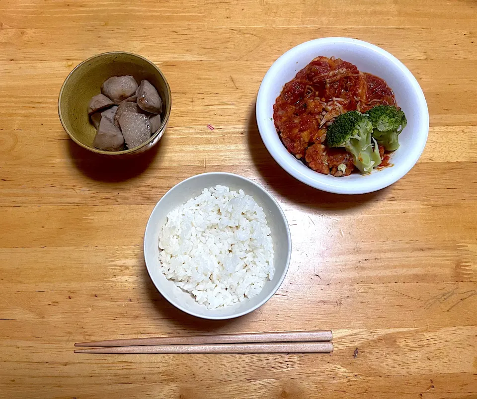 もも肉のトマト煮と里芋の煮転がし|こうへいさん