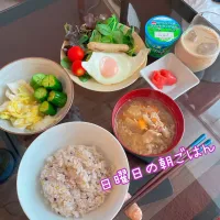 Snapdishの料理写真:日曜日に朝ごはん🥣明太子|emahaさん