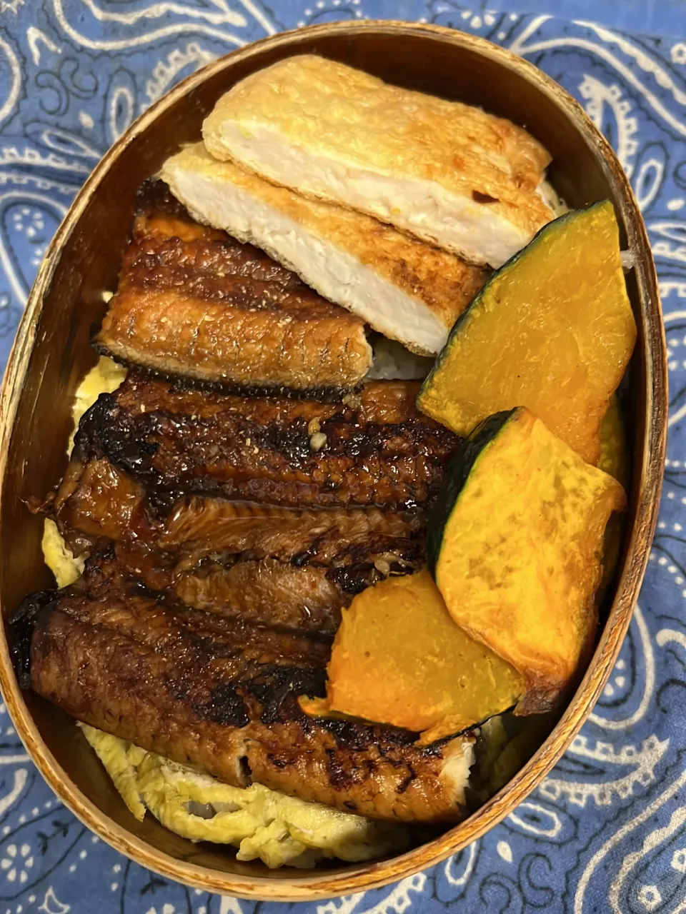 うなぎの蒲焼き、油揚げ肉詰め、カボチャの素揚げ|ちあぽんさん