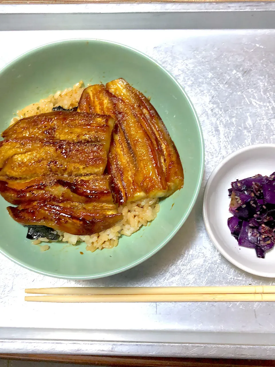 茄子の蒲焼き丼|キツネさん