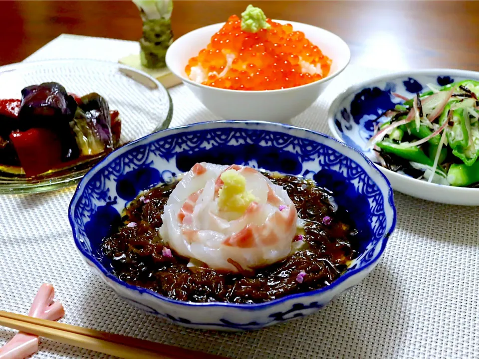 Snapdishの料理写真:イチロッタさんの料理 鯛もずく。これは美味いよ！(//∇//)定食|かおるさん