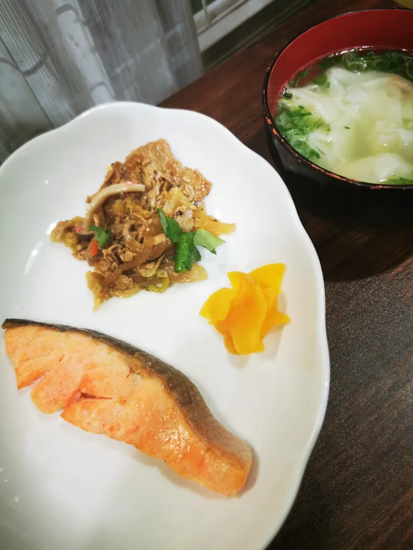 Snapdishの料理写真:朝ご飯👌グ〜です☺️|ペンギンさん