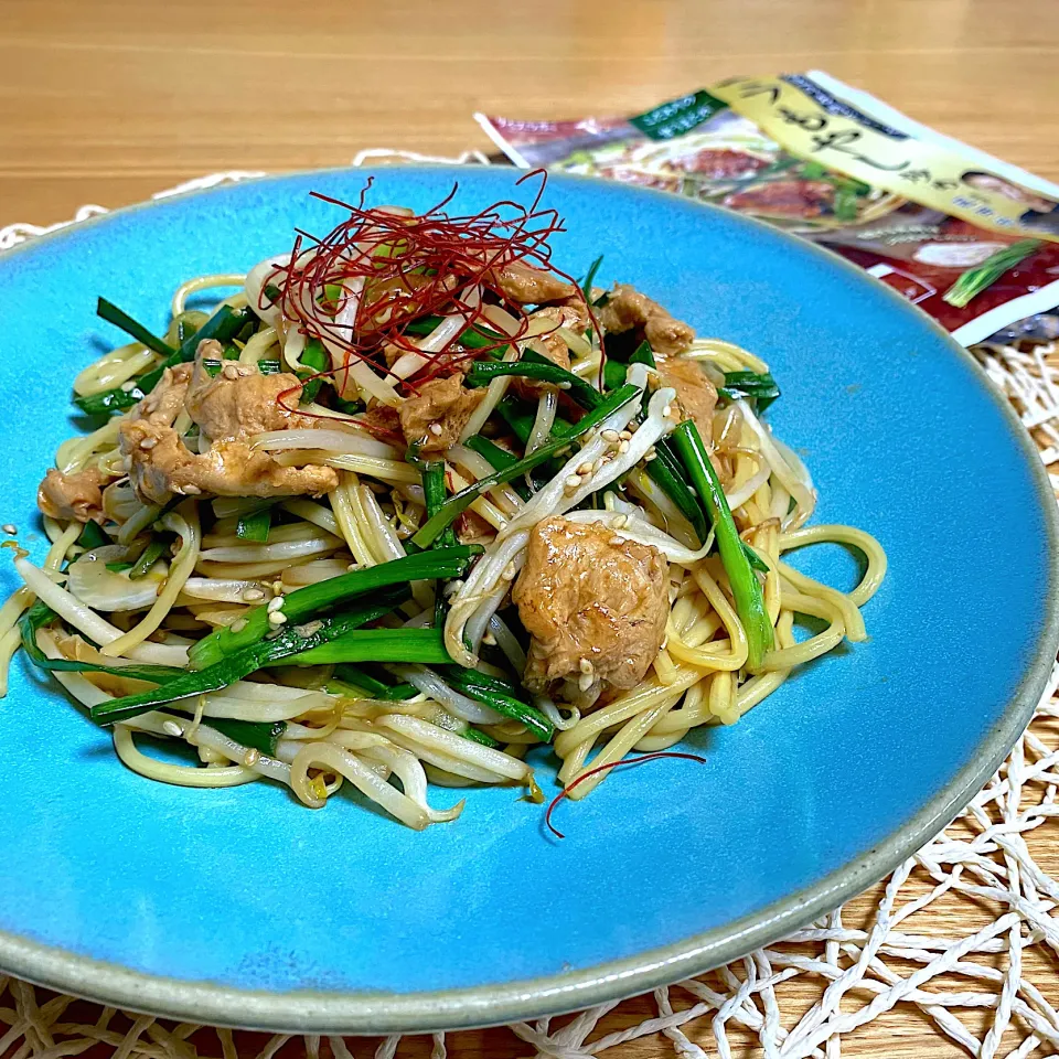 ダイズラボ　菰田欣也監修　ニラもやし炒めで焼きそば|sakurakoさん