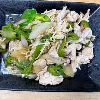 Snapdishの料理写真:豚肉えのきピーマンのバタポン炒め|hiroさん