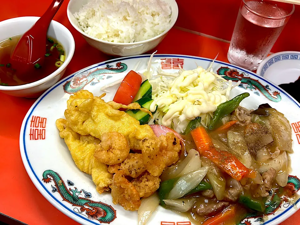 Snapdishの料理写真:#らんち！
#中華飯店
#蘭蘭
#中華定食
#950円|やすさん