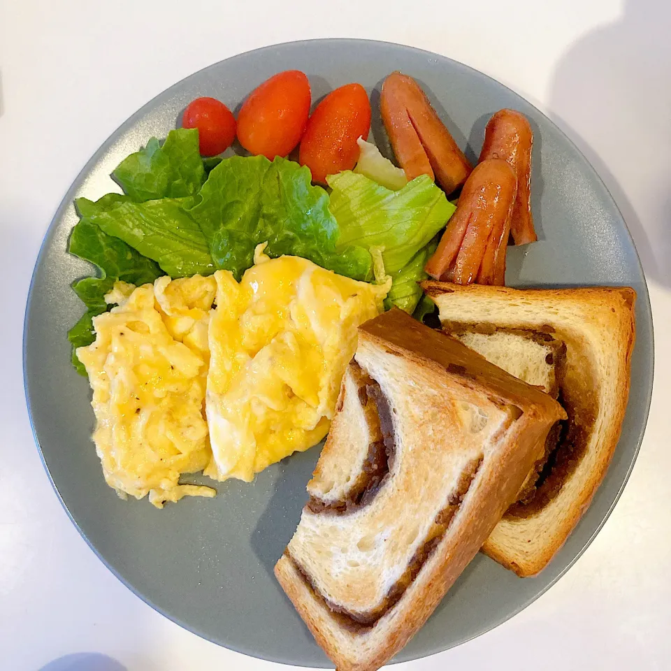 モーニングプレート🍞|かめぱんさん