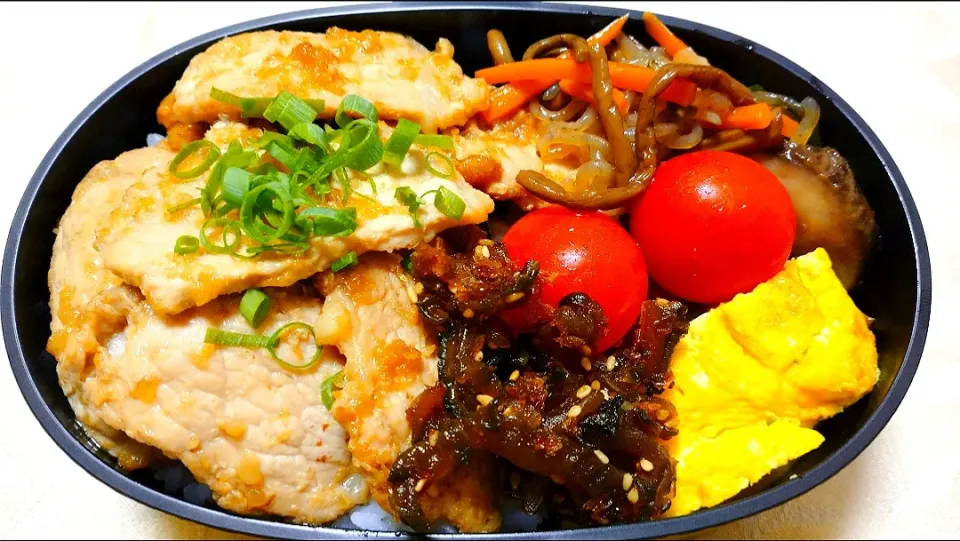 9/5のお弁当🍱
焼き肉のっけ弁当|卯月さん