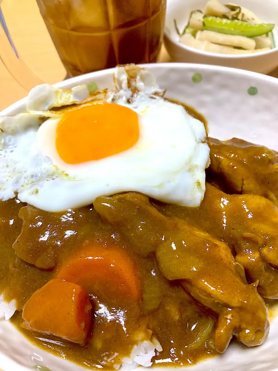 単身赴任中の男飯(手羽元カレー)|おおもりの星さん