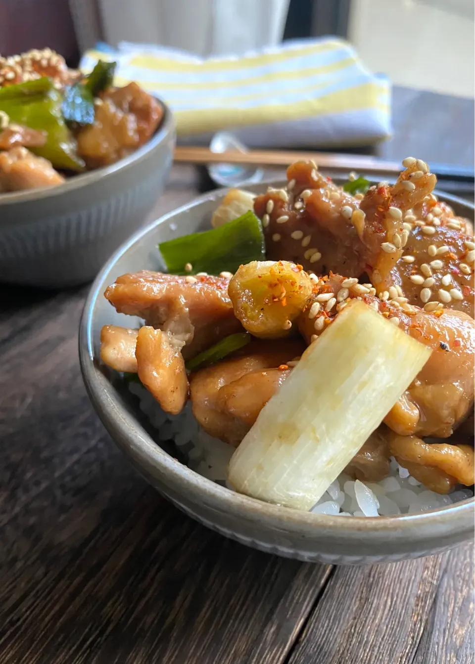 Snapdishの料理写真:甘辛醤油たれの焼き鳥丼|ちぐあささん