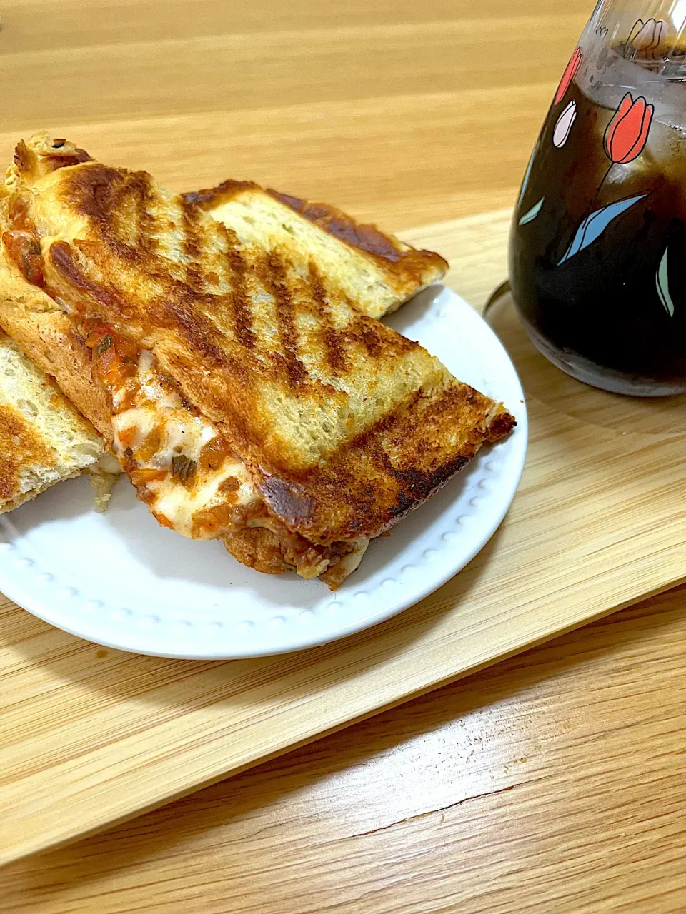 Snapdishの料理写真:今日の朝ごはん~ミートチーズサンド~|ゆかｕさん