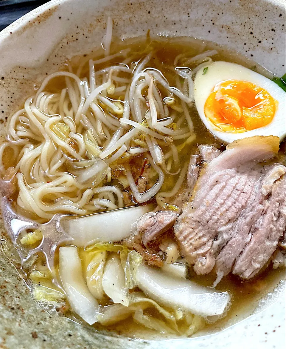 Snapdishの料理写真:焼き豚メインのお家ラーメンです✨😋💕|てるみさん