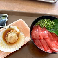 本鮪赤身丼  ホタテのバター焼き|たねさん