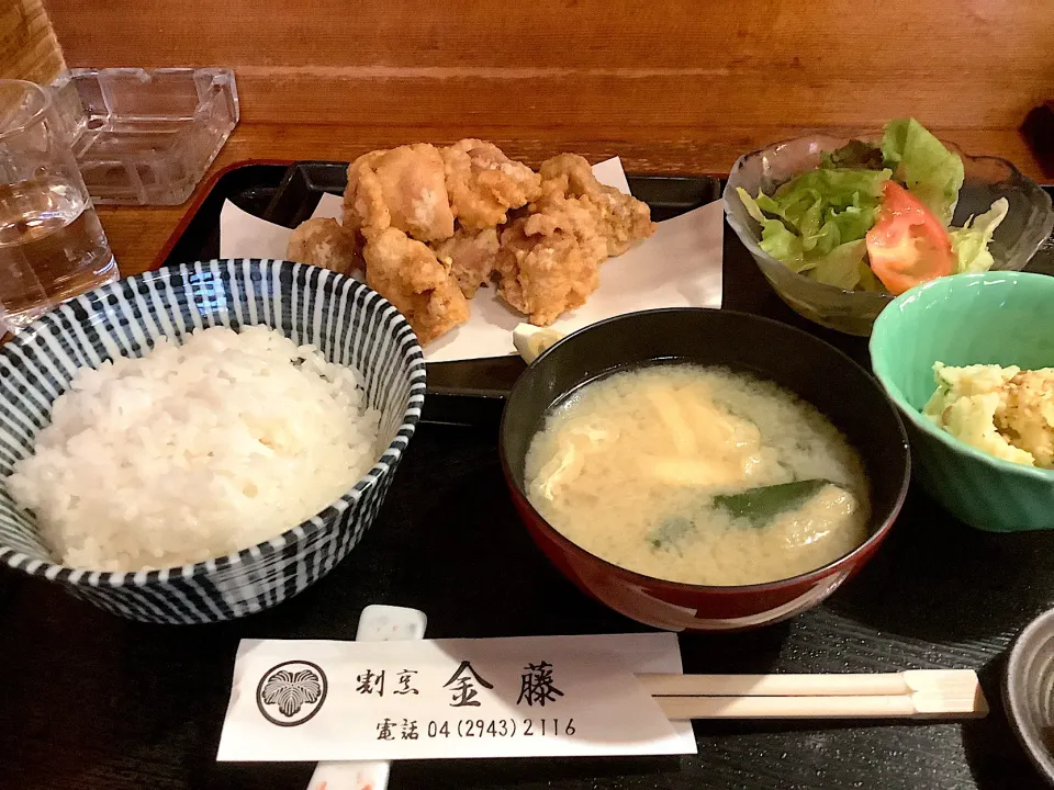 今日のお昼は『唐揚げ定食』|アライさんさん