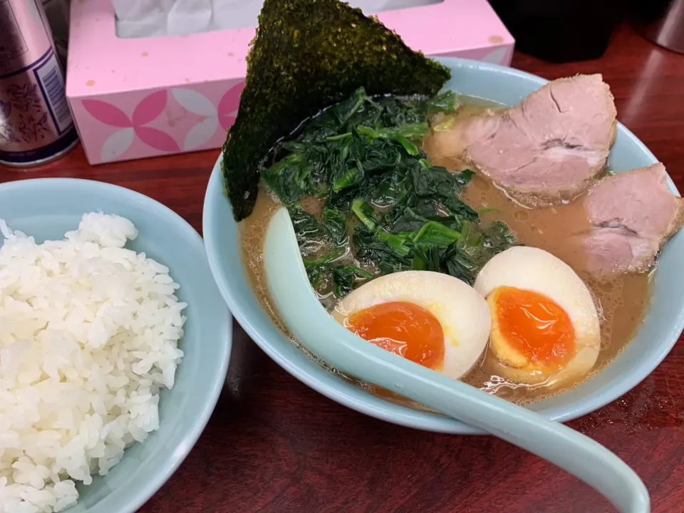 武蔵家の家系ラーメン|ルナピーボールさん