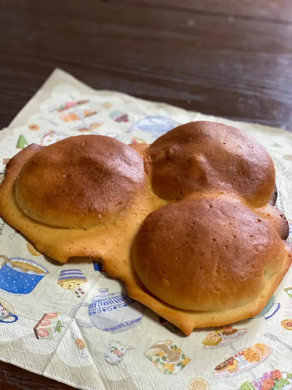 全部くっついた😭スイートブール〜中には白花豆|TOMOさん